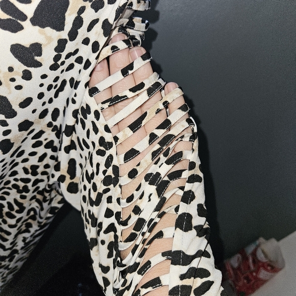 Cato Womans Long Sleeve Cheetah Print Blouse Size Xl - Picture 3 of 11
